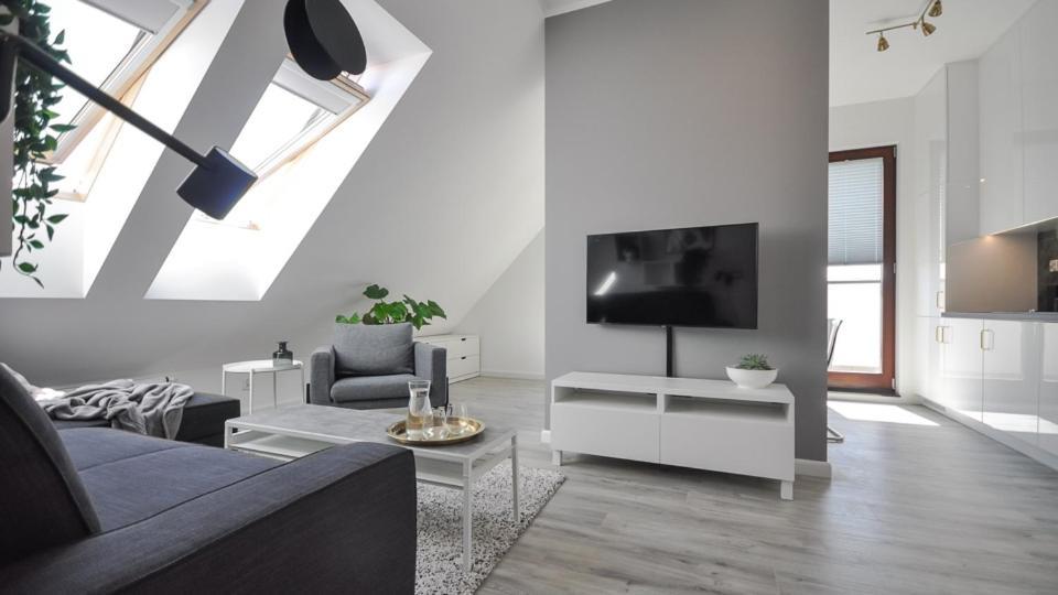 Flats For Rent - Aura Ii Spa&wellness *